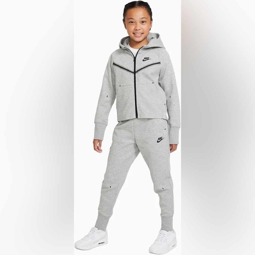 Nike Sportswear Tech KidsFull-Zip Hoodie /Pants 2pc Set size medium